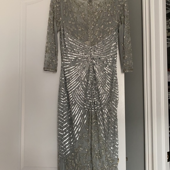 Evening dress - Picture 6 of 16